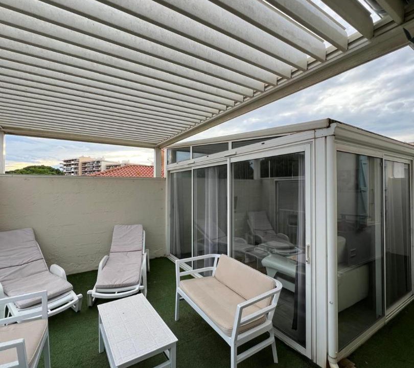 Photo of Patio Balcony in La Jetee