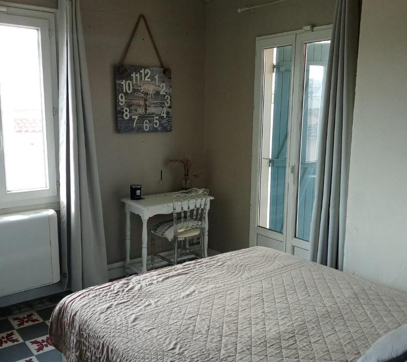 Photo of Bedroom in La Jetee
