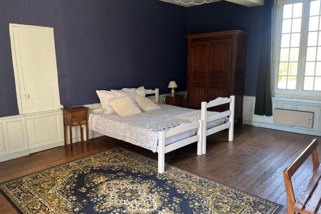 Photo of Bedroom in Illois