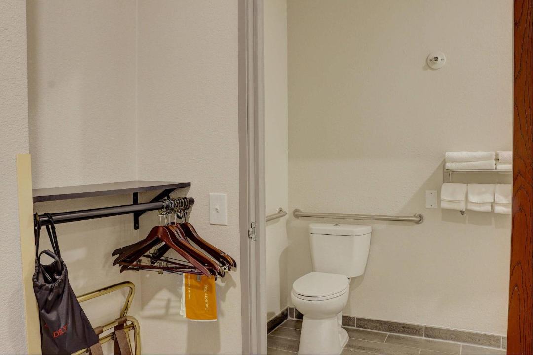 Photo of Bathroom in Roswell