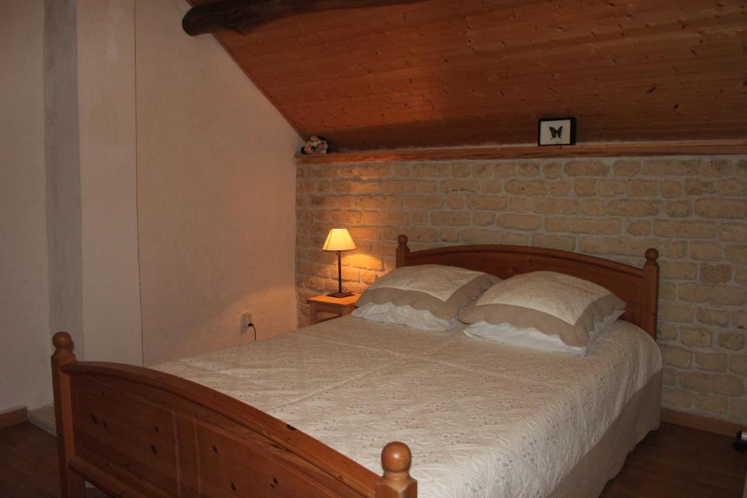 Photo of Bedroom in Courceroy