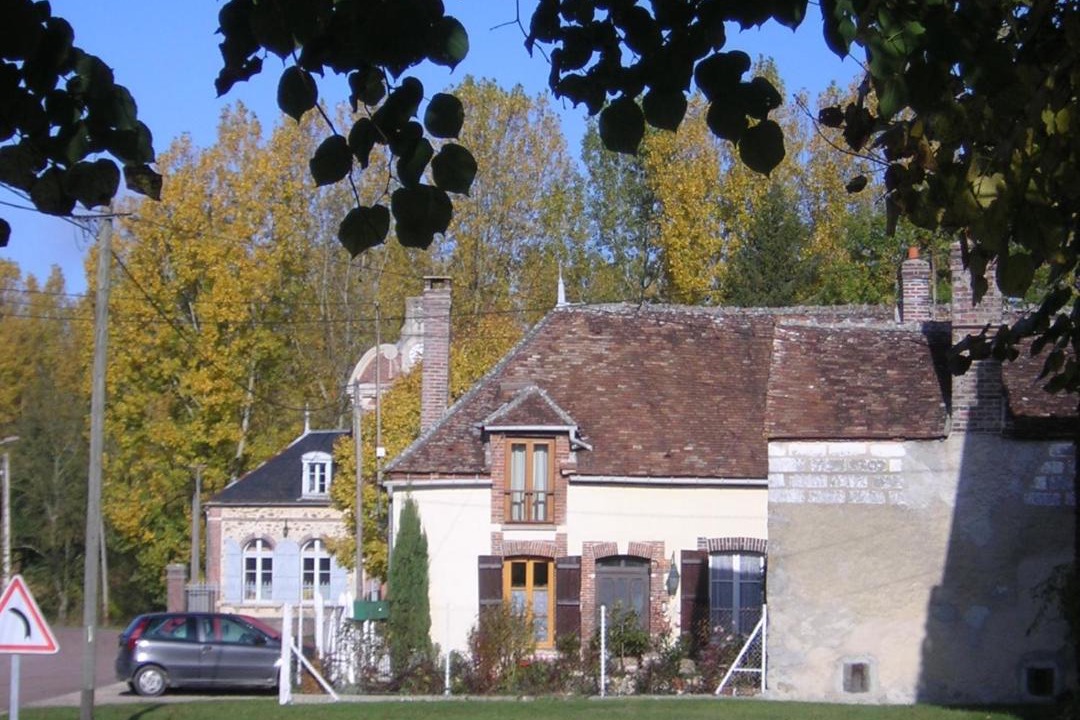Photo of Buildings in Courceroy