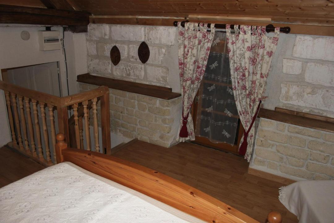 Photo of Bedroom in Courceroy