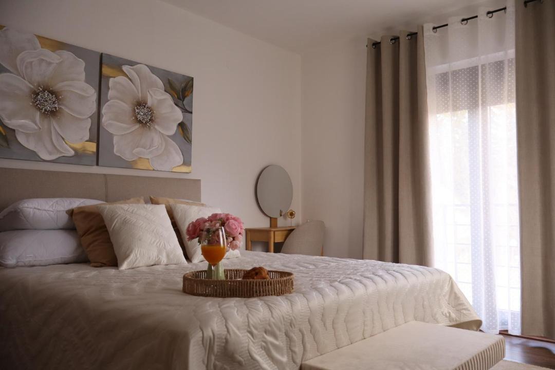 Photo of Bedroom in Lic