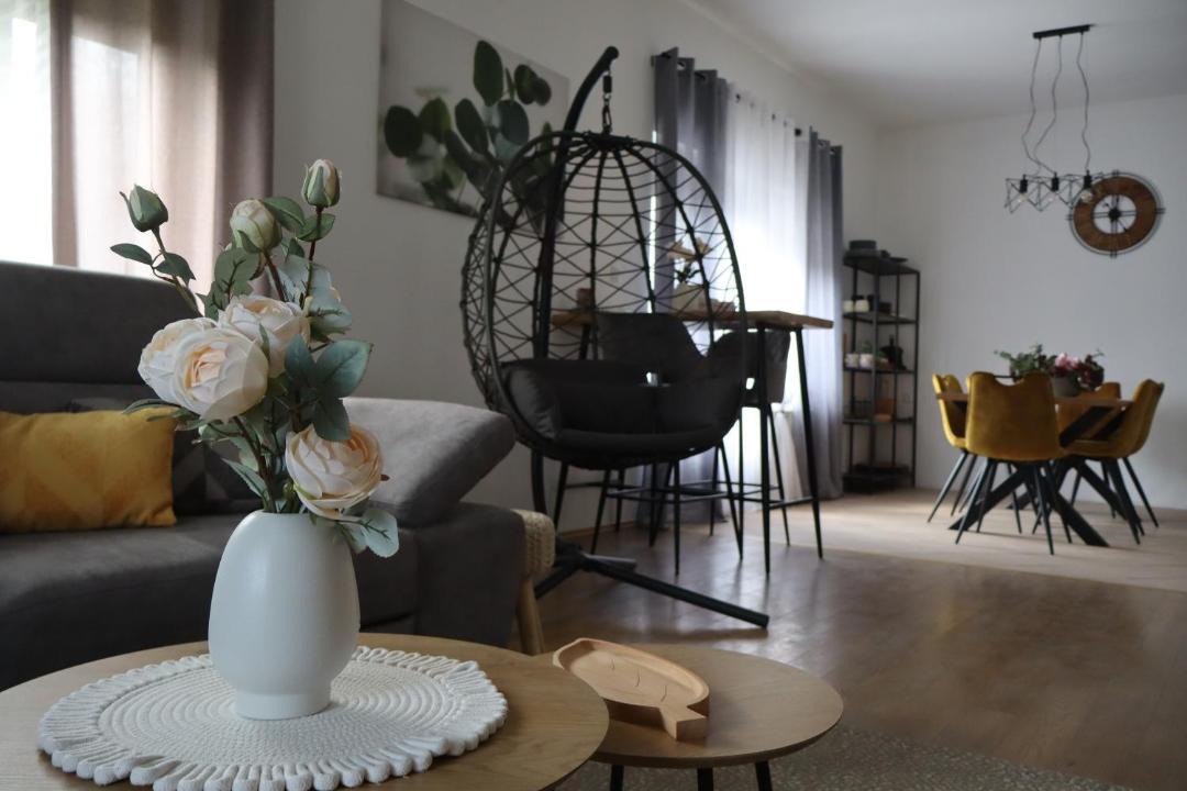 Photo of Livingroom in Lic