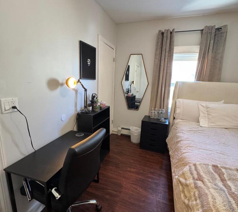Photo of Bedroom in Orange