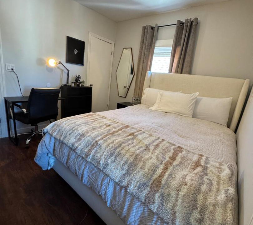 Photo of Bedroom in Orange