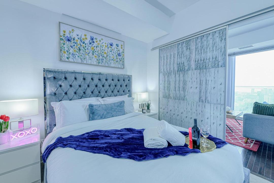 Photo of Bedroom in Toronto Entertainment District