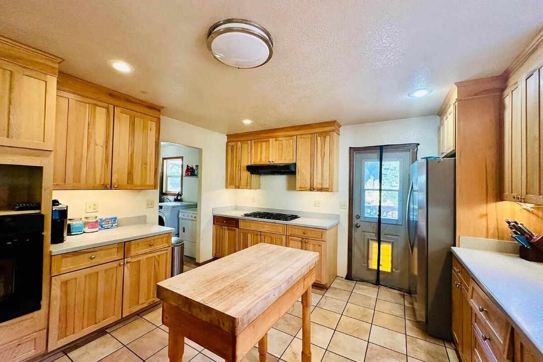 Photo of Kitchen in Myers Flat