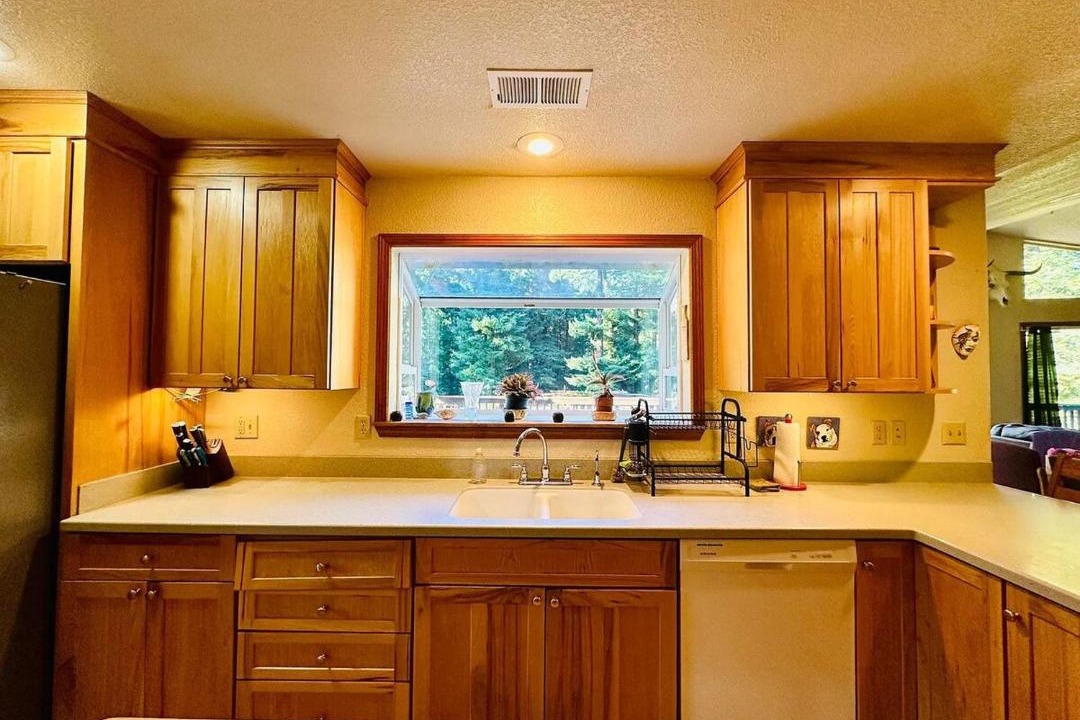 Photo of Kitchen in Myers Flat