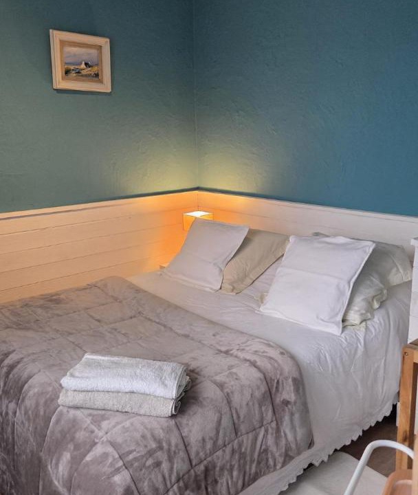 Photo of Bedroom in Brains-sur-Gee