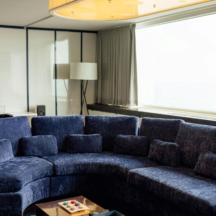 Photo of Livingroom in Streeterville