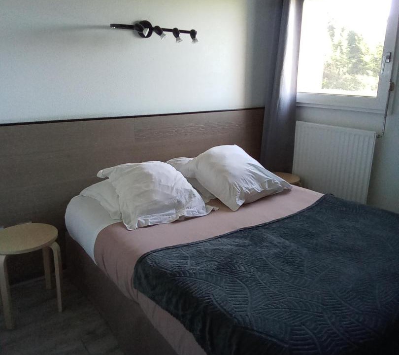 Photo of Bedroom in Barbezieux-Saint-Hilaire