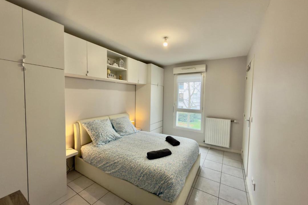 Photo of Bedroom in Vaulx-en-Velin
