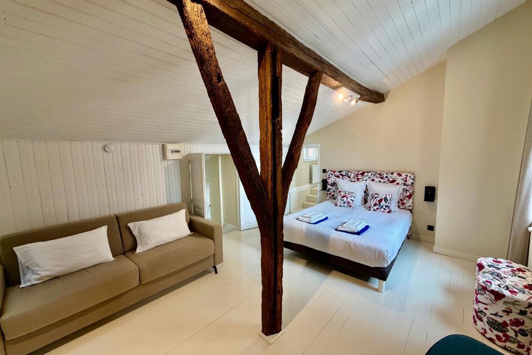 Photo of Bedroom in Saint-Elix-le-Chateau