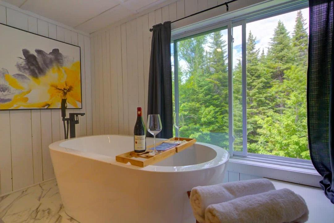 Photo of Bathroom in Saint-Brigitte-de-Laval