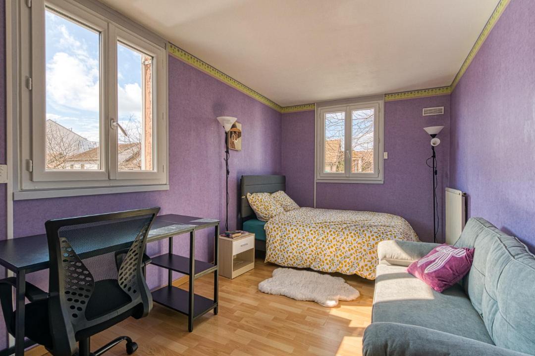 Photo of Bedroom in Mantes-la-Ville