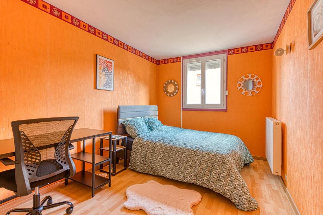 Photo of Bedroom in Mantes-la-Ville