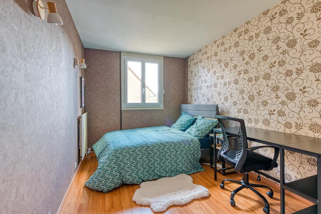 Photo of Bedroom in Mantes-la-Ville