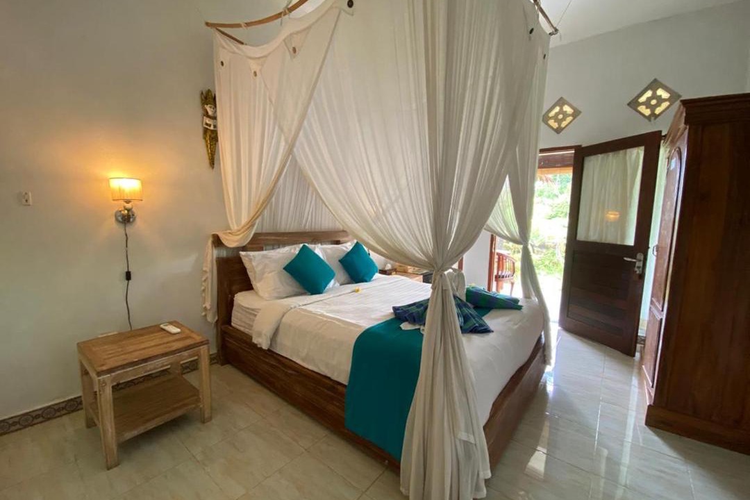 Photo of Others in Mushroom Bay