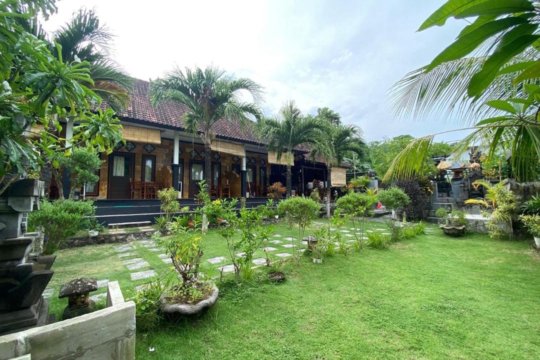 Photo of Others in Mushroom Bay