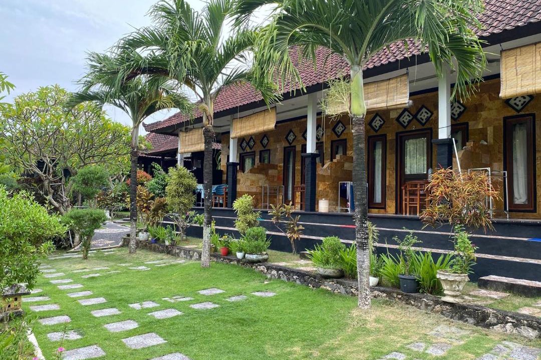 Photo of Others in Mushroom Bay