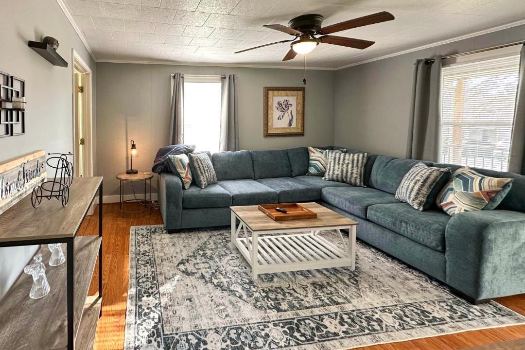 Photo of Others in Toast