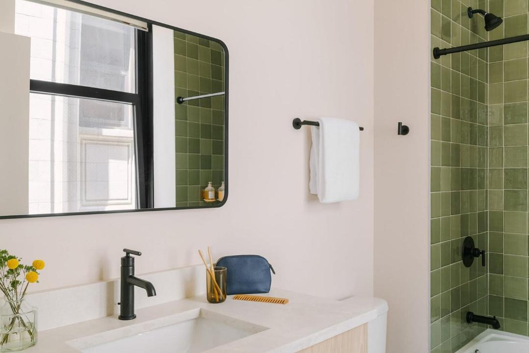 Photo of Bathroom in West Loop Gate