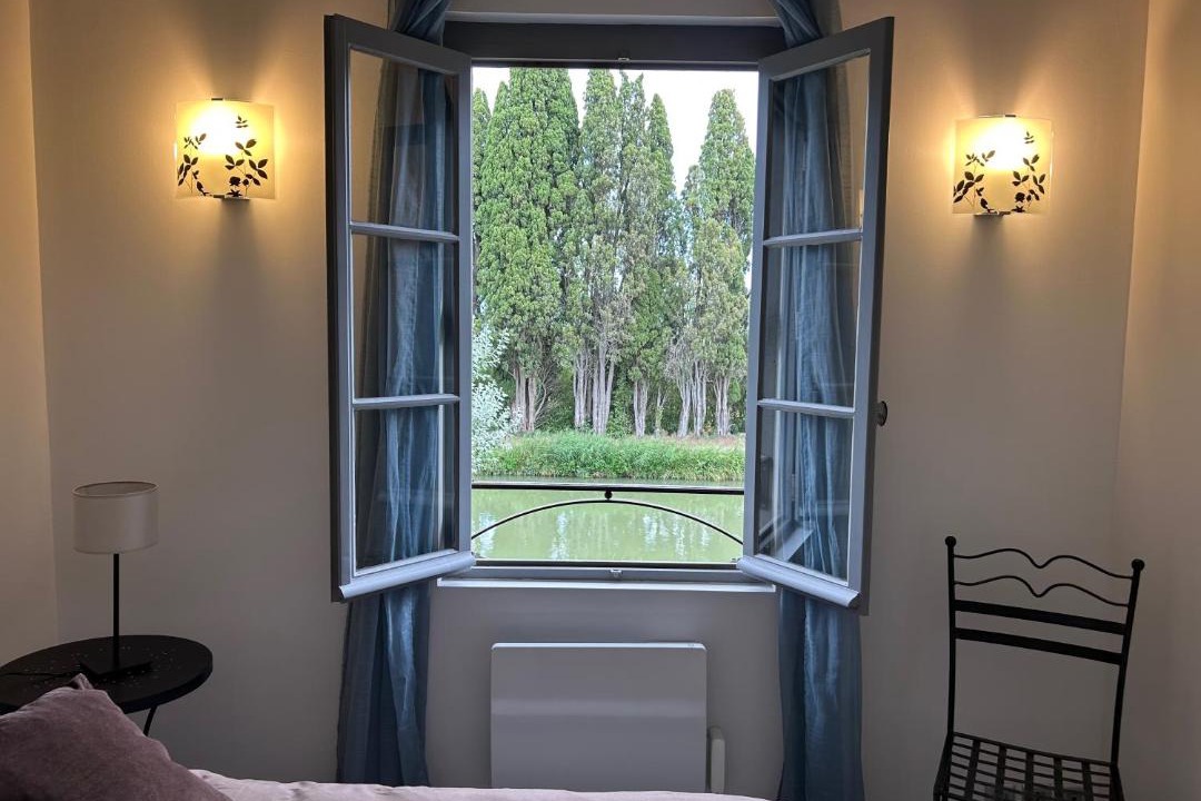 Photo of Bedroom in Marseillette