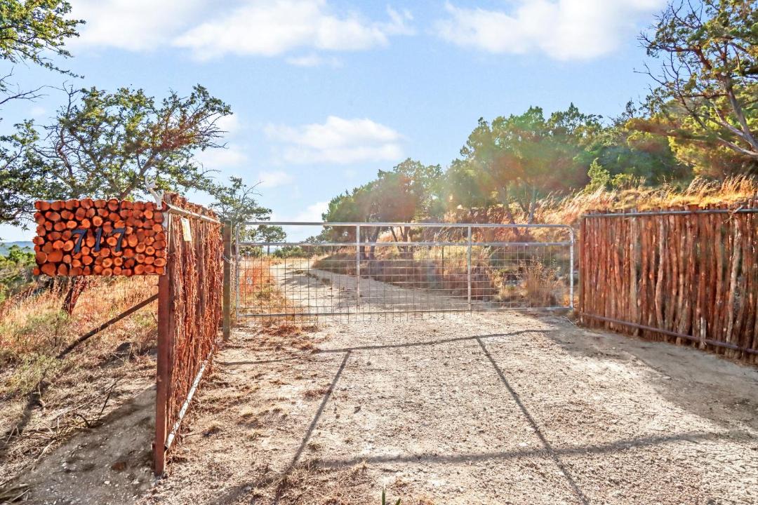 Photo of Others in Blanco