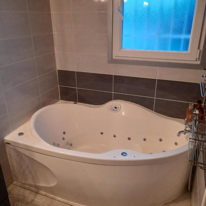 Photo of Bathroom in Millau