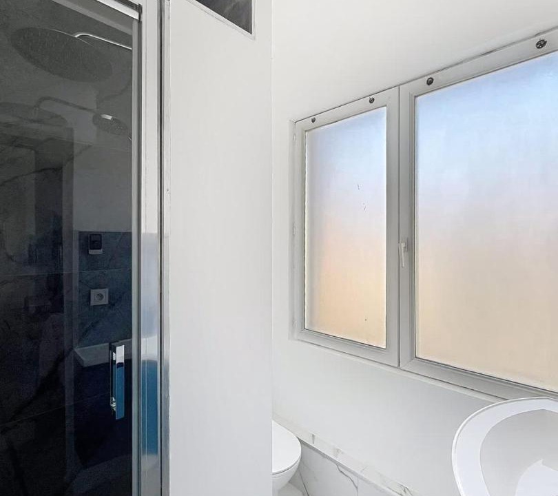 Photo of Bathroom in Saint-Pol-sur-Mer