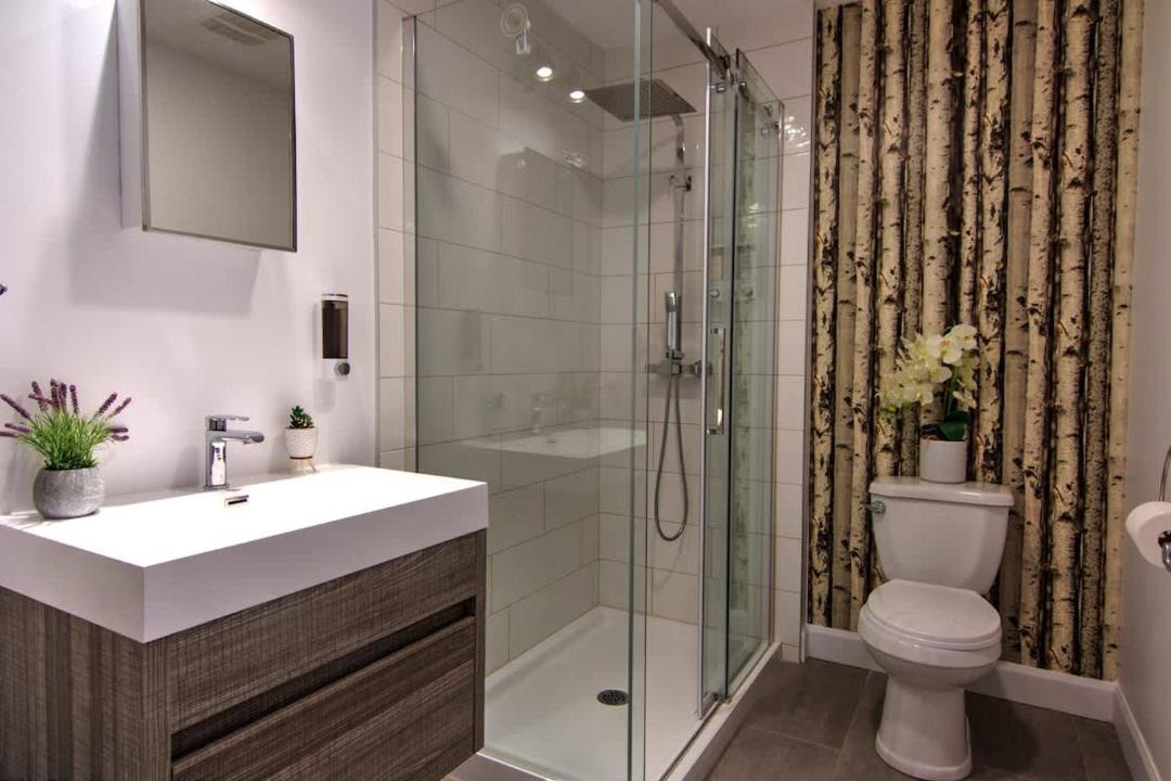 Photo of Bathroom in Saint-Brigitte-de-Laval