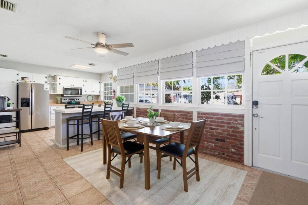 Photo of Kitchen in Bearss Plaza
