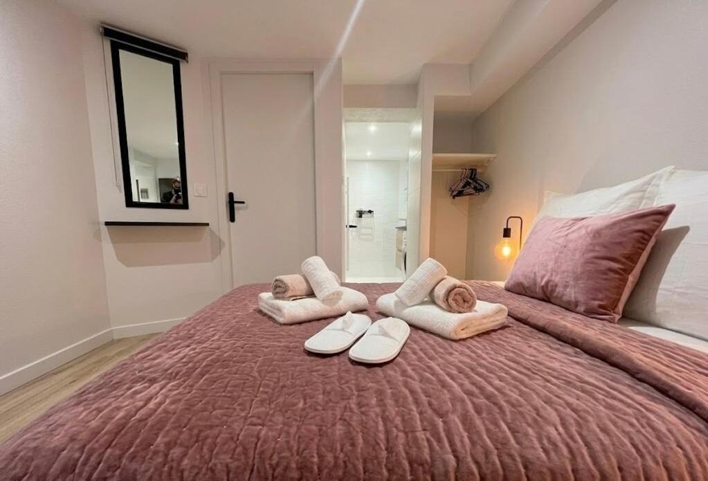Photo of Bedroom in Tassin-la-Demi-Lune