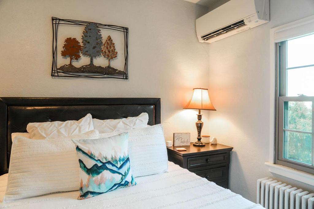 Photo of Bedroom in Lyndhurst