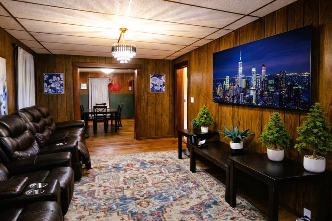 Photo of Livingroom in Buffalo
