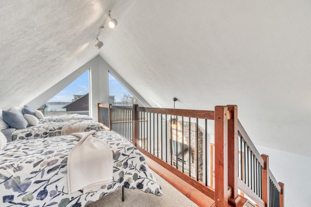 Photo of Bedroom in Spirit Lake