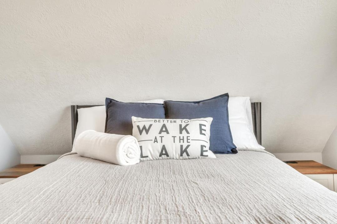 Photo of Bedroom in Spirit Lake