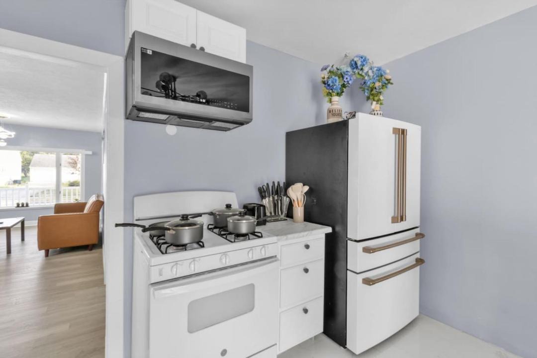 Photo of Kitchen in West Seneca