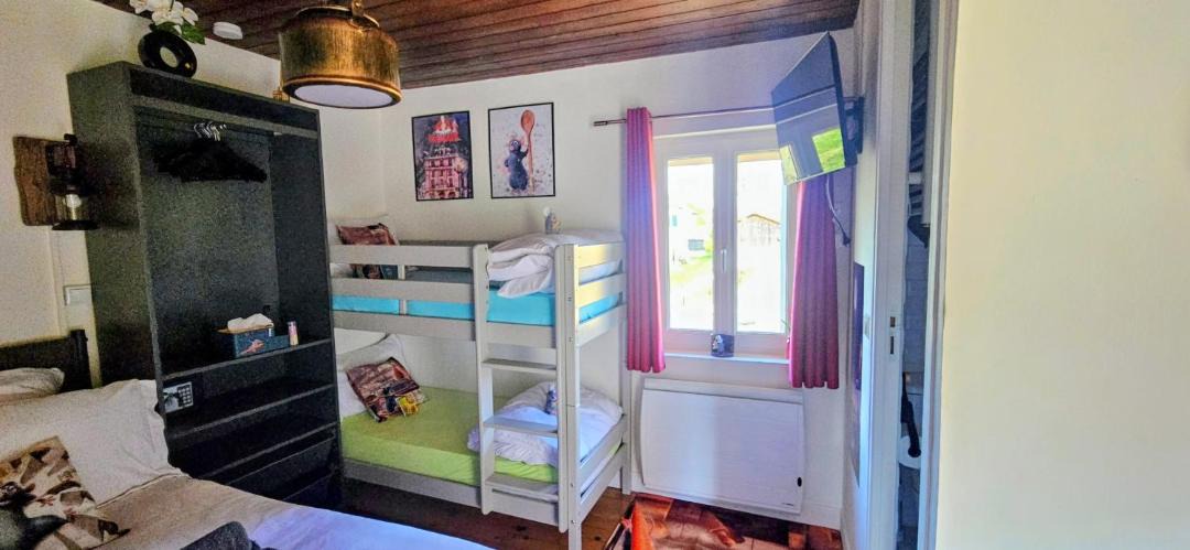 Photo of Bedroom in Isles-les-Villenoy