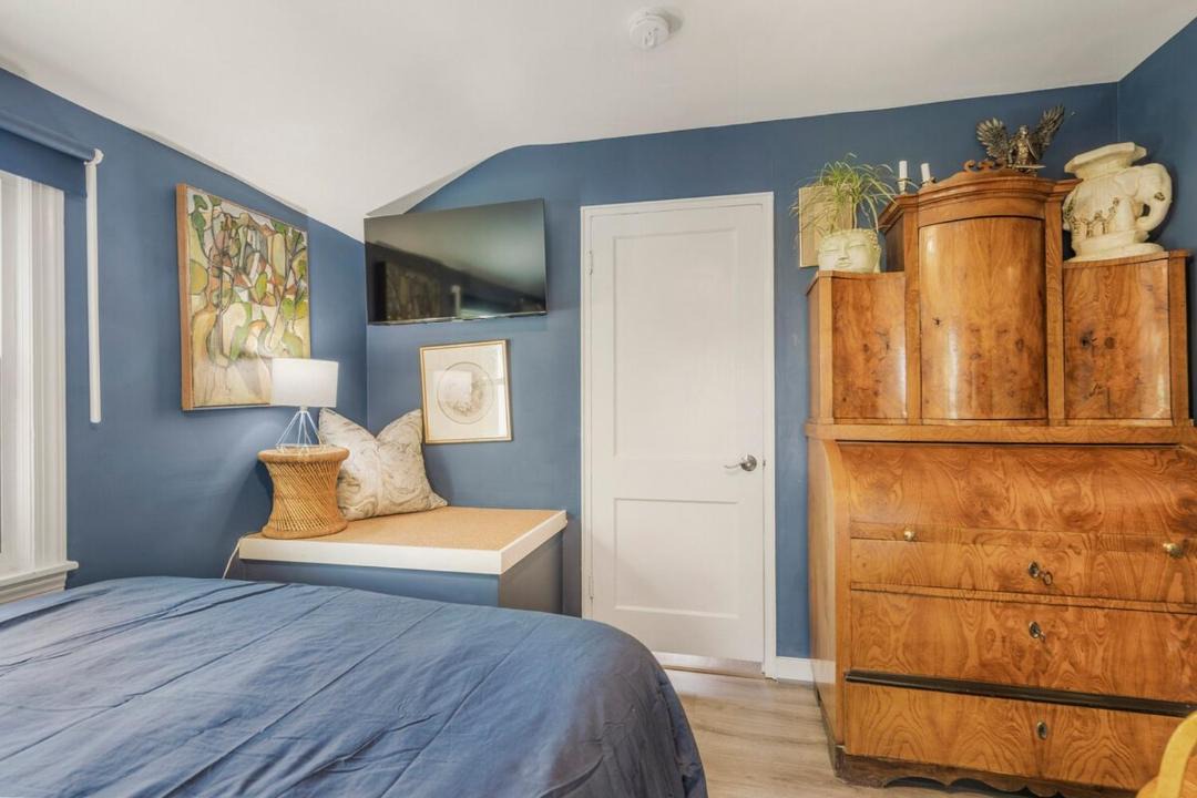 Photo of Bedroom in Claremont