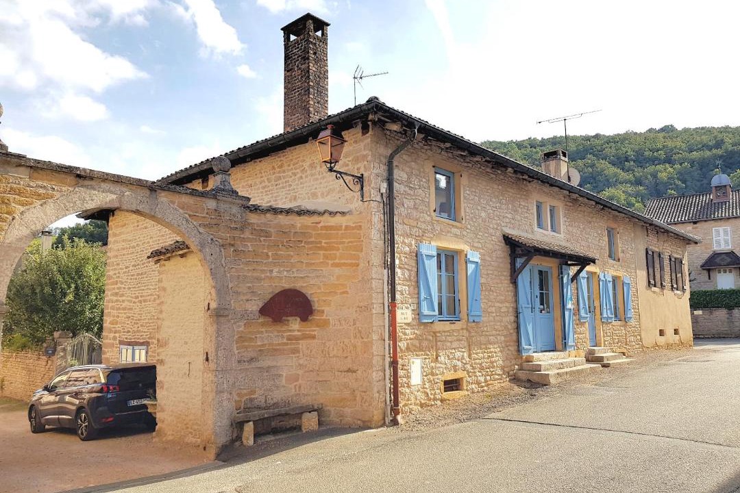 Photo of Others in Fuisse