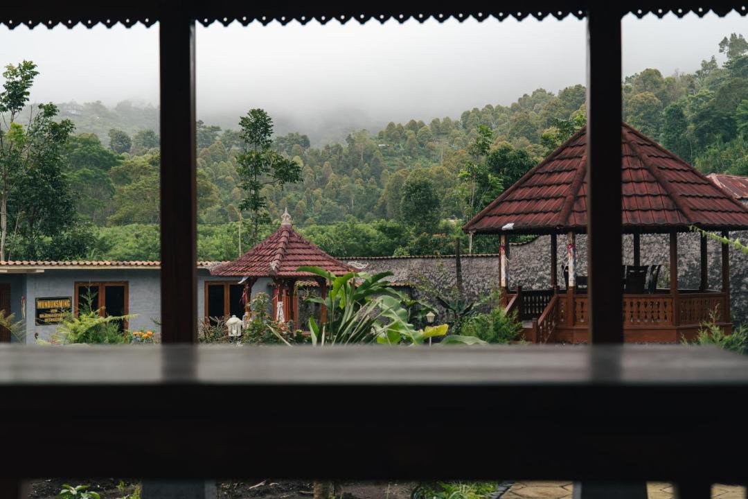 Photo of Others in Munduk