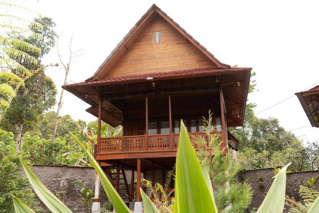 Photo of Others in Munduk