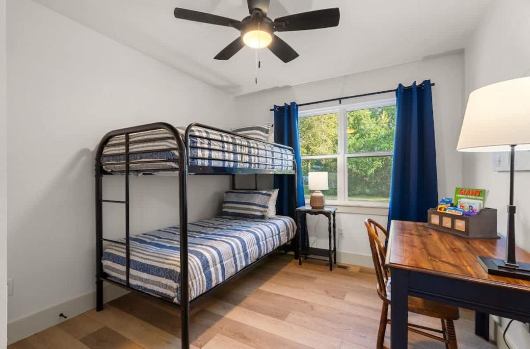 Photo of Bedroom in Greenwood