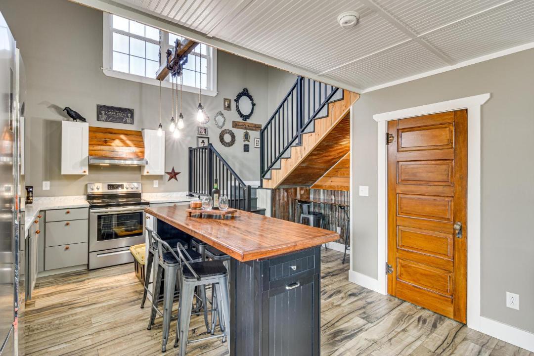 Photo of Kitchen in Broadway