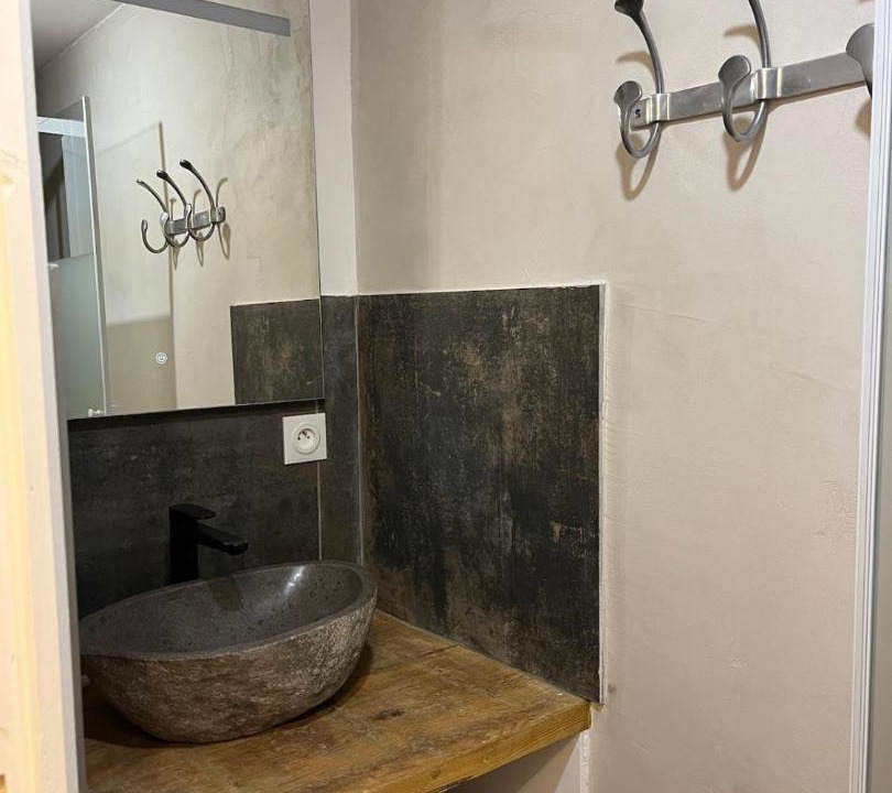Photo of Bathroom in Roquemaure