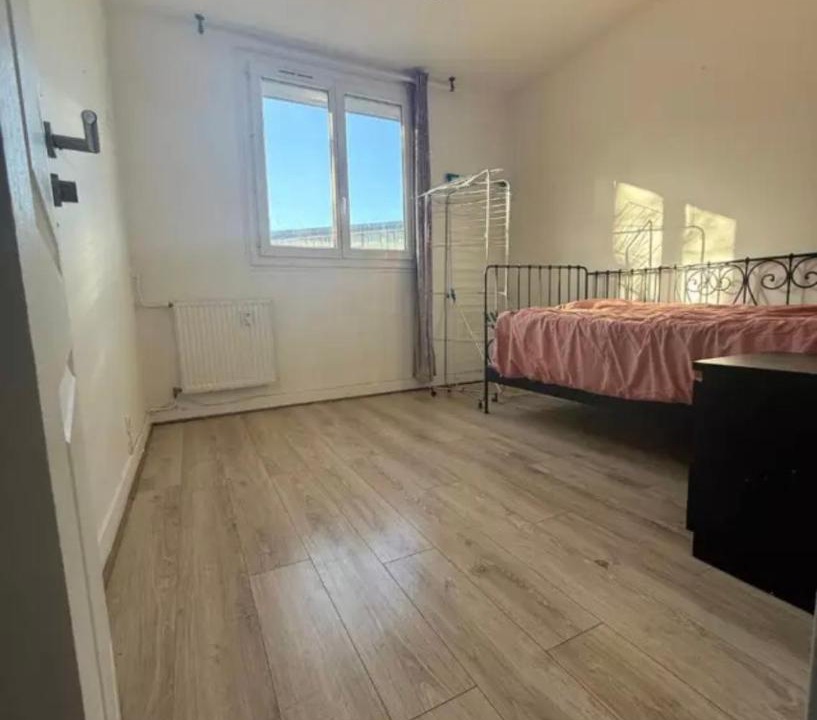 Photo of Bedroom in Aubervilliers