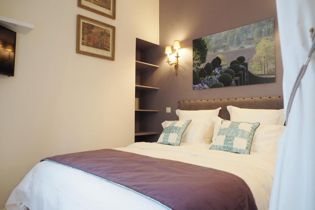 Photo of Bedroom in Vivienne